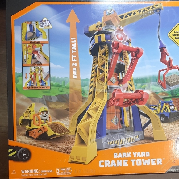 Paw Patrol Rubble & Crew Bark Yard Crane Tower Set with Action Figure & Vehicle - Picture 3 of 9